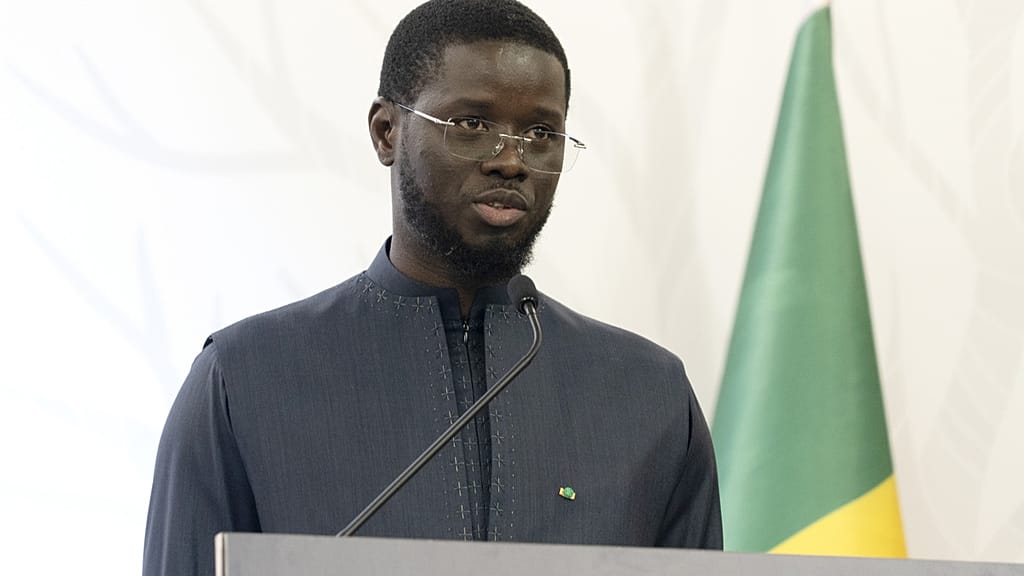 Le président Bassirou Diomaye Faye fonde son propre parti au Sénégal