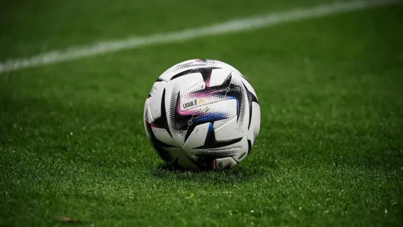 Ligue 1. La LFP refuse la demande de l’OL concernant le report de son premier match de la saison .