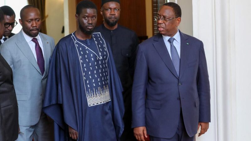 Macky sall de retour au Sénégal pour une mission diplomatique décisive
