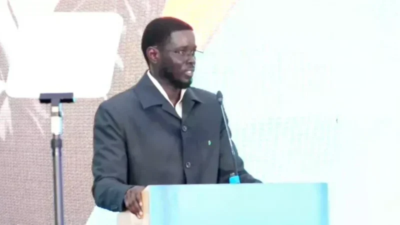 Bassirou diomaye faye défend la paix face aux tensions politiques au Sénégal