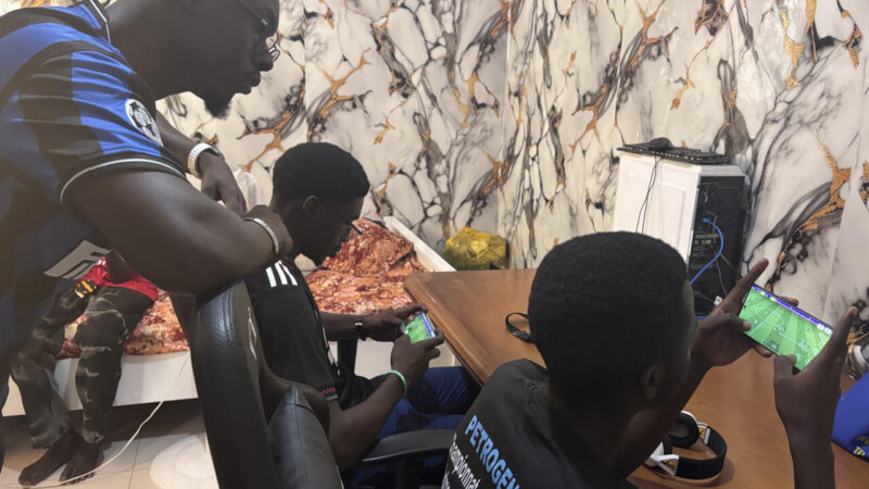 L&rsquo;eFootball au Sénégal : des écrans aux rêves de championnat mondial