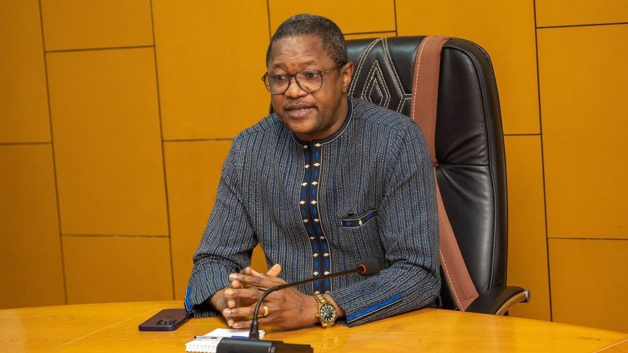 retour des diplomates burkinabè à Ouagadougou après la fermeture de l&rsquo;ambassade à Paris