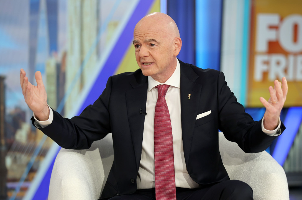 Un séisme dans le football mondial : l&rsquo;UEFA boycotte la FIFA pour la privatisation