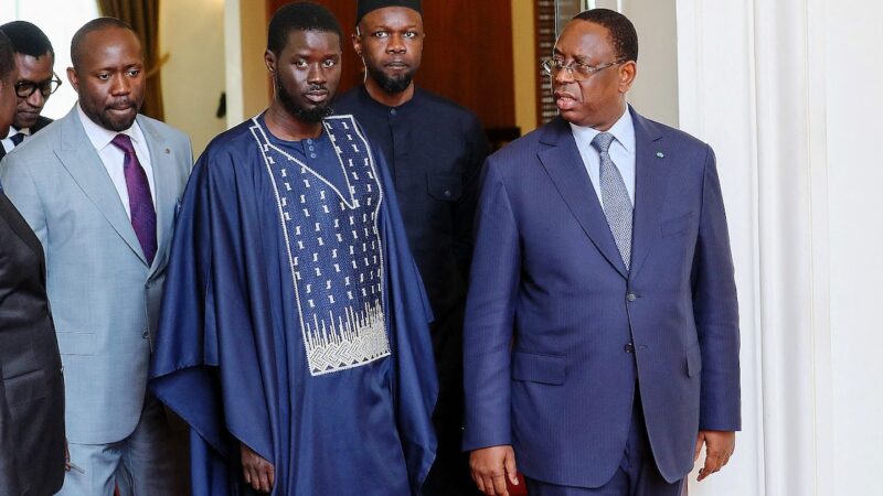 Retour surprise de Macky Sall au Sénégal : un choc politique et mémoriel