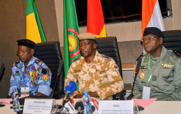 Renforcement des liens policiers entre le Burkina Faso, le Mali et le Niger