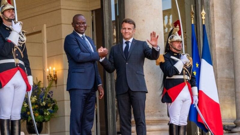 Le président gabonais Oligui Nguema reçu en grande pompe à Paris