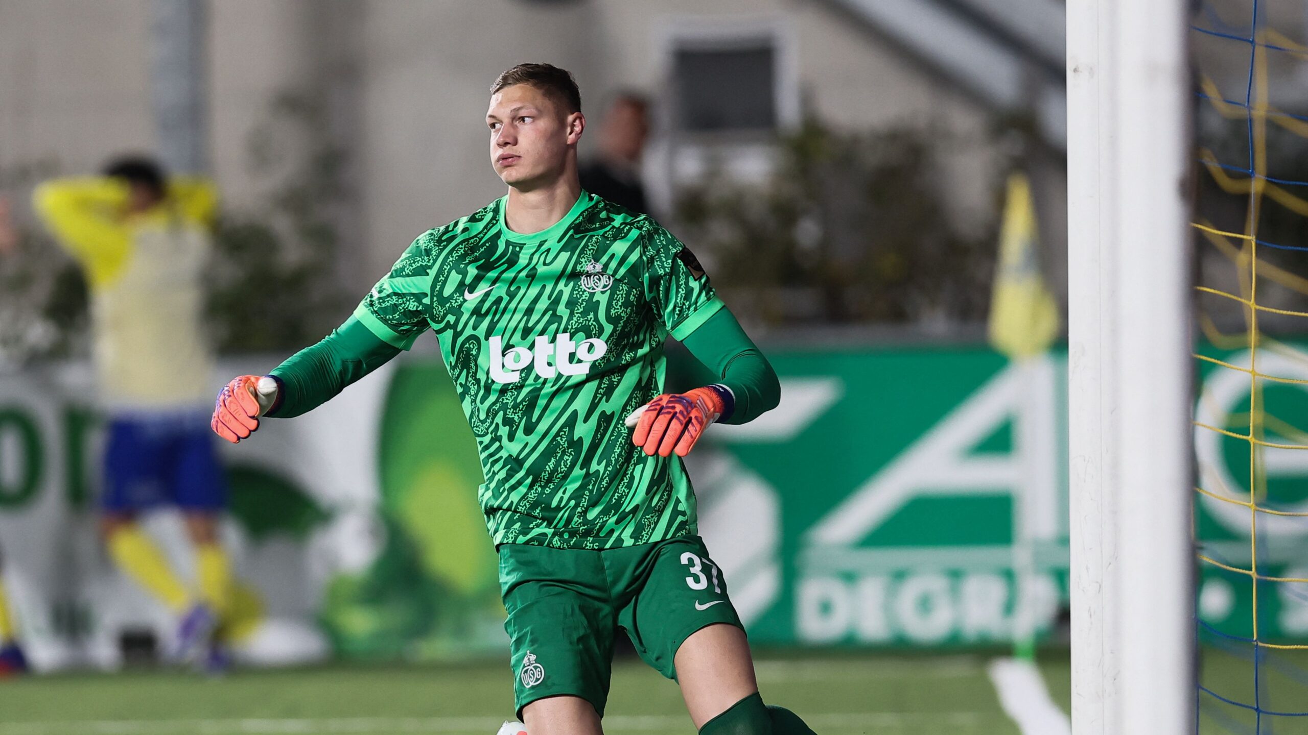 Le gardien kjell scherpen quitte la belgique pour la premier league à 10 millions d’euros