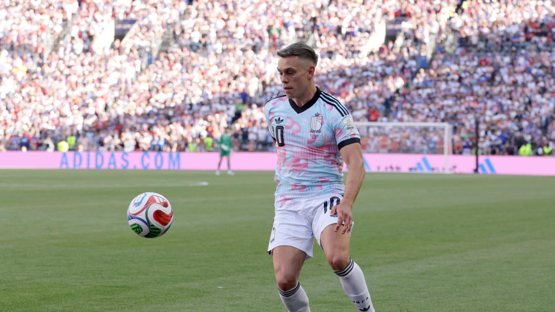 Leandro Trossard quitte Arsenal pour Besiktas avec un transfert officiel