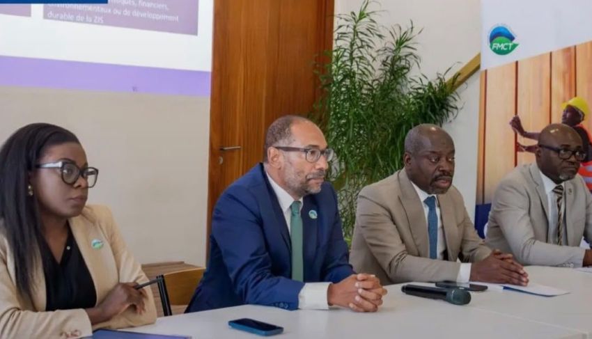 Vue aérienne de la Zone d'Investissement Spéciale de Baie des Rois à Libreville, symbole de modernisation économique