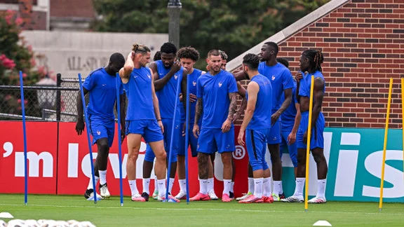 Lucas Digne en train de jouer