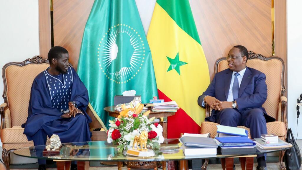 Rencontre entre le président sénégalais Bassirou Diomaye Faye et son prédécesseur Macky Sall à Dakar