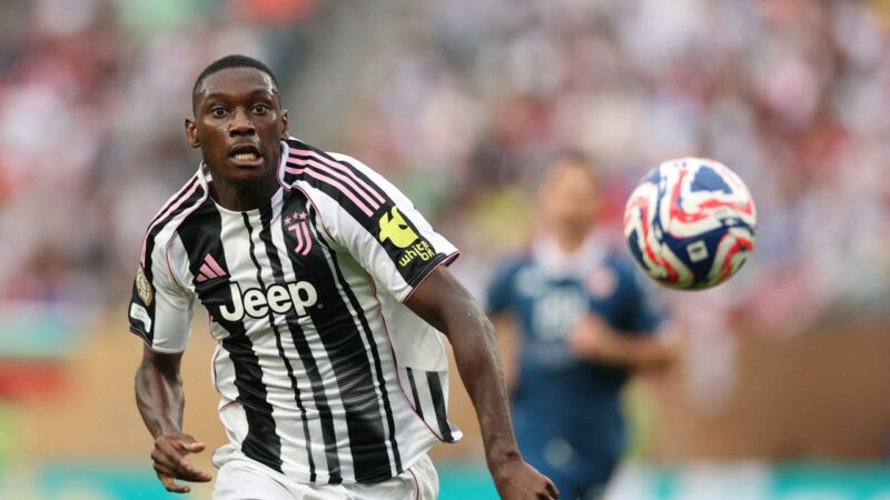 Mercato estival : les clubs de Ligue 1 s&rsquo;agitent avec des transferts majeurs