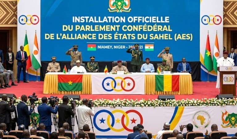 Parlement de l&rsquo;AES : une copie institutionnelle sans légitimité populaire ?