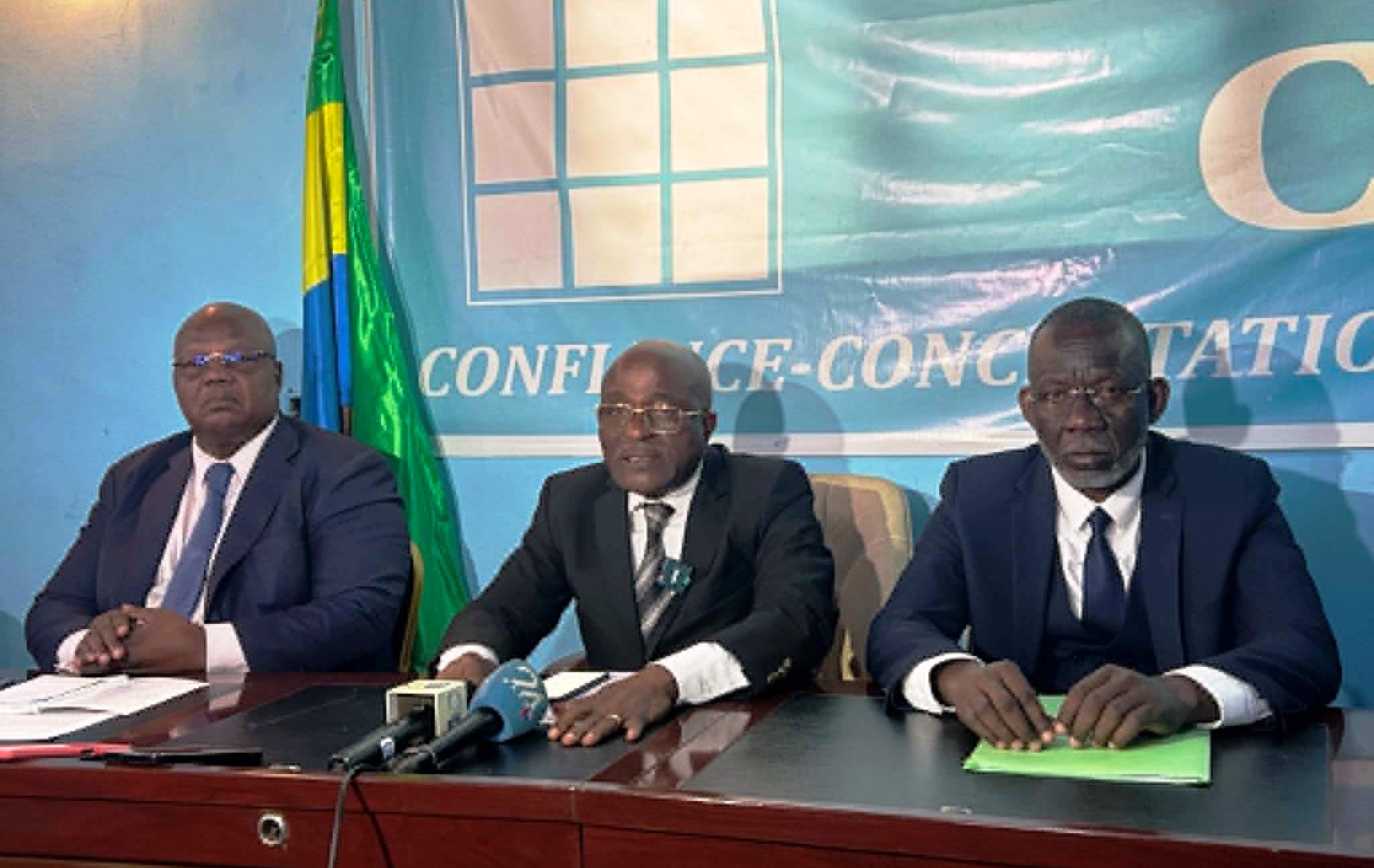 Débat politique gabonais : des dirigeants appellent au respect malgré les critiques
