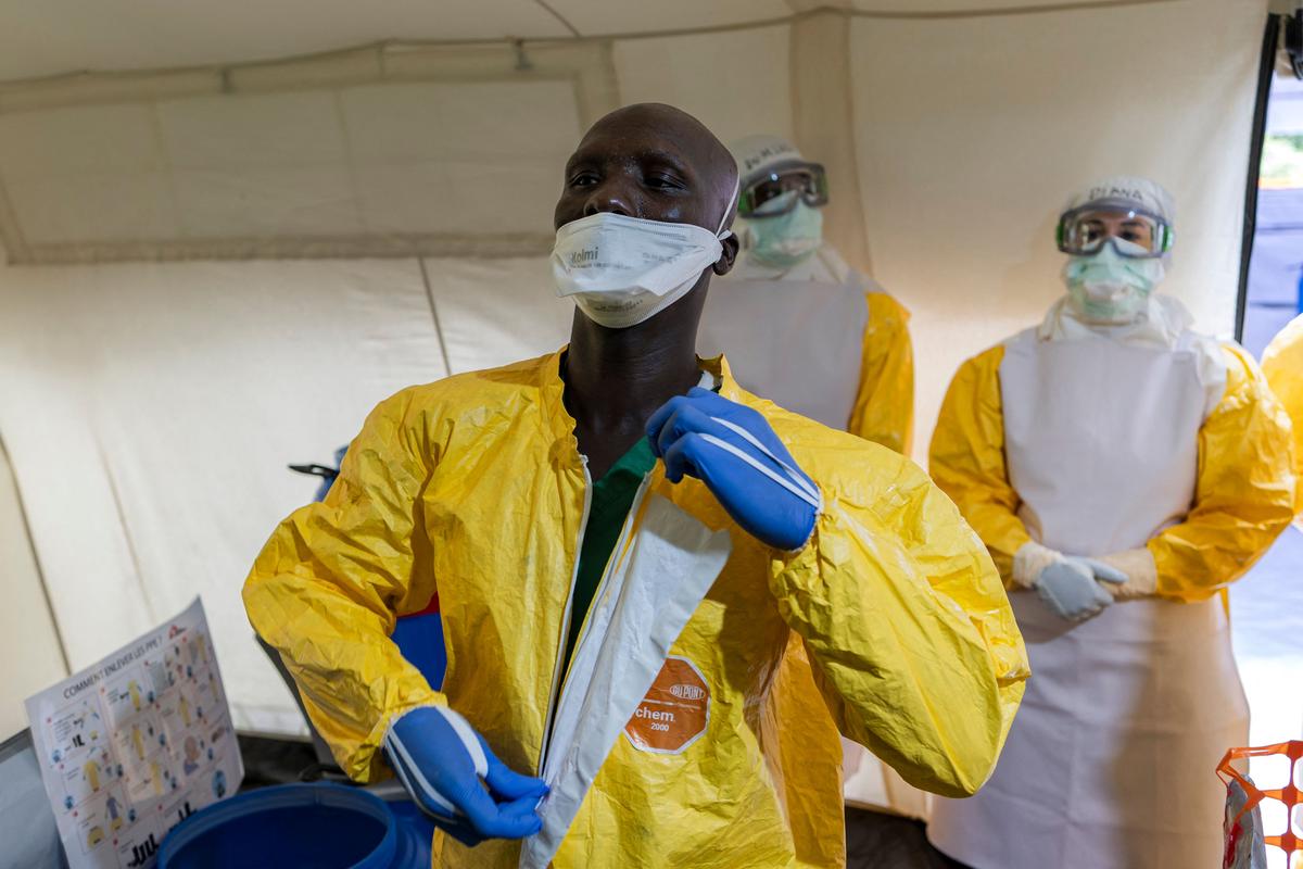 Visite historique du directeur de l’OMS en RDC face à la flambée d’Ebola