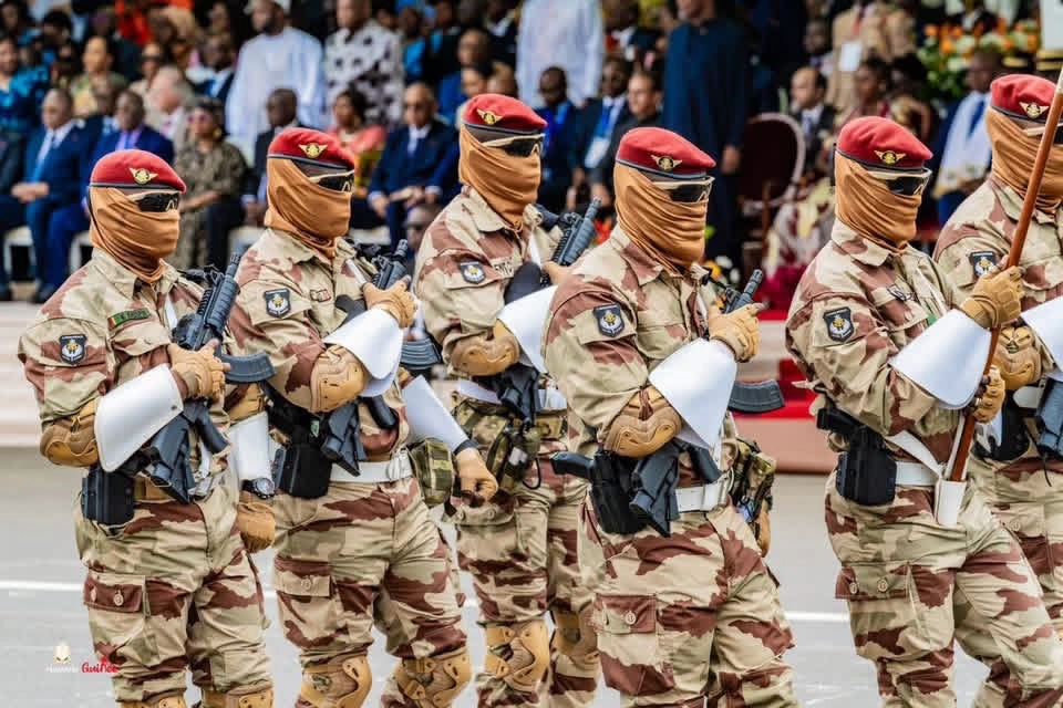 Fierté guinéenne à Abidjan : les forces spéciales captivent la foule
