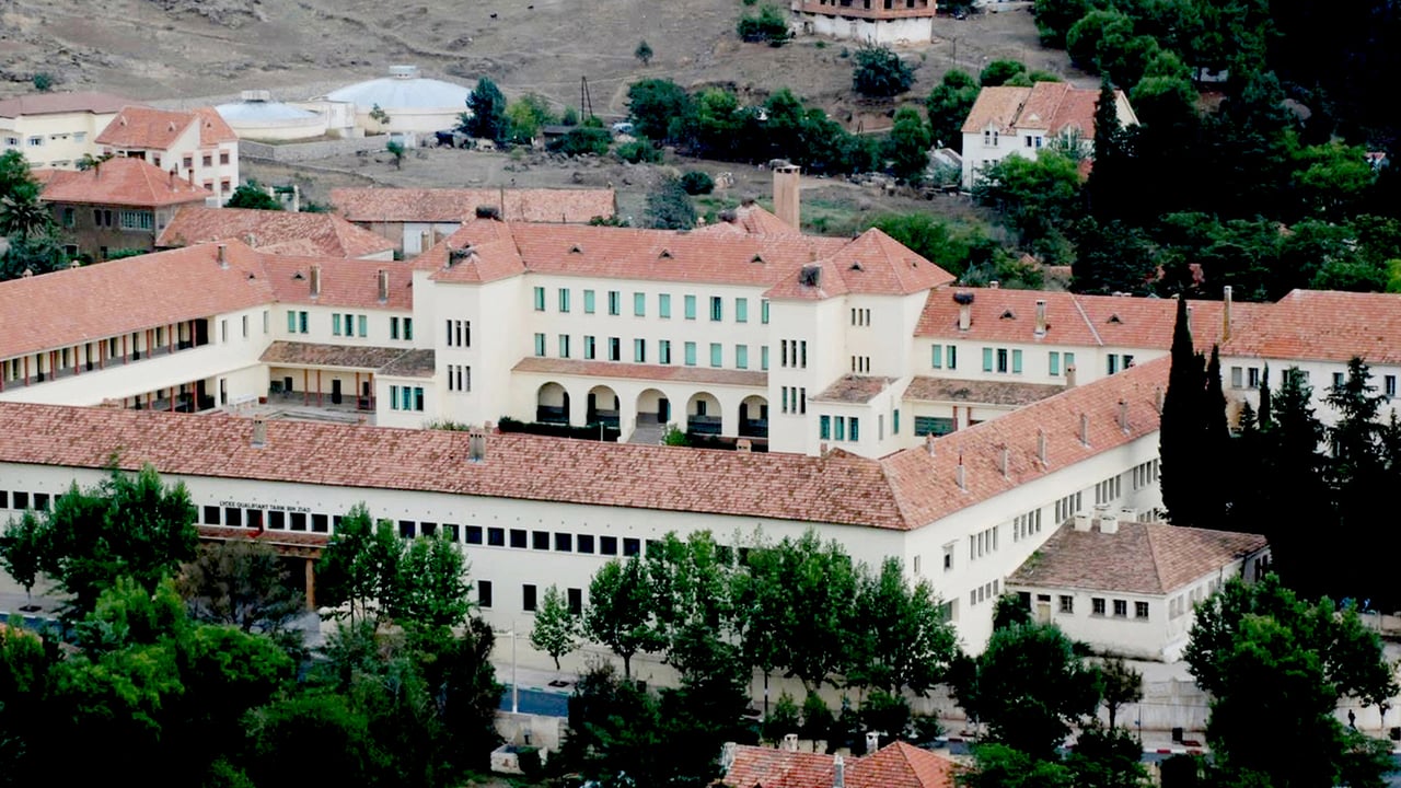 Le collège d&rsquo;Azrou, symbole d&rsquo;une politique berbère au Maroc