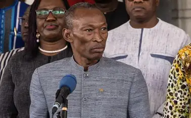 Burkina Faso : l&rsquo;ancien Premier ministre Apollinaire Kyélem de Tambèla bloqué dans le pays