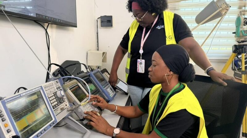 Fréquences radioélectriques en Côte d&rsquo;Ivoire : gestion et contrôle décryptés lors d&rsquo;une tribune