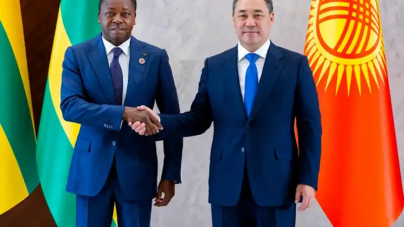 Le Togo tisse de nouveaux liens diplomatiques en Eurasie lors du sommet de l&rsquo;OCS à Bichkek